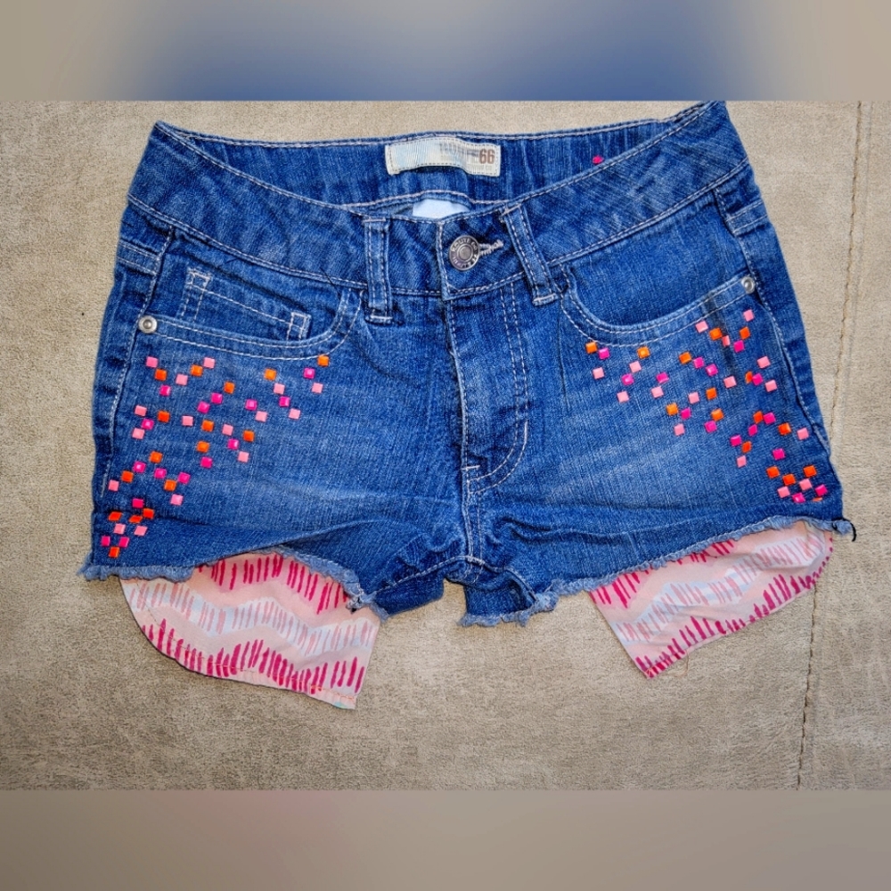 Girls shorts size 8